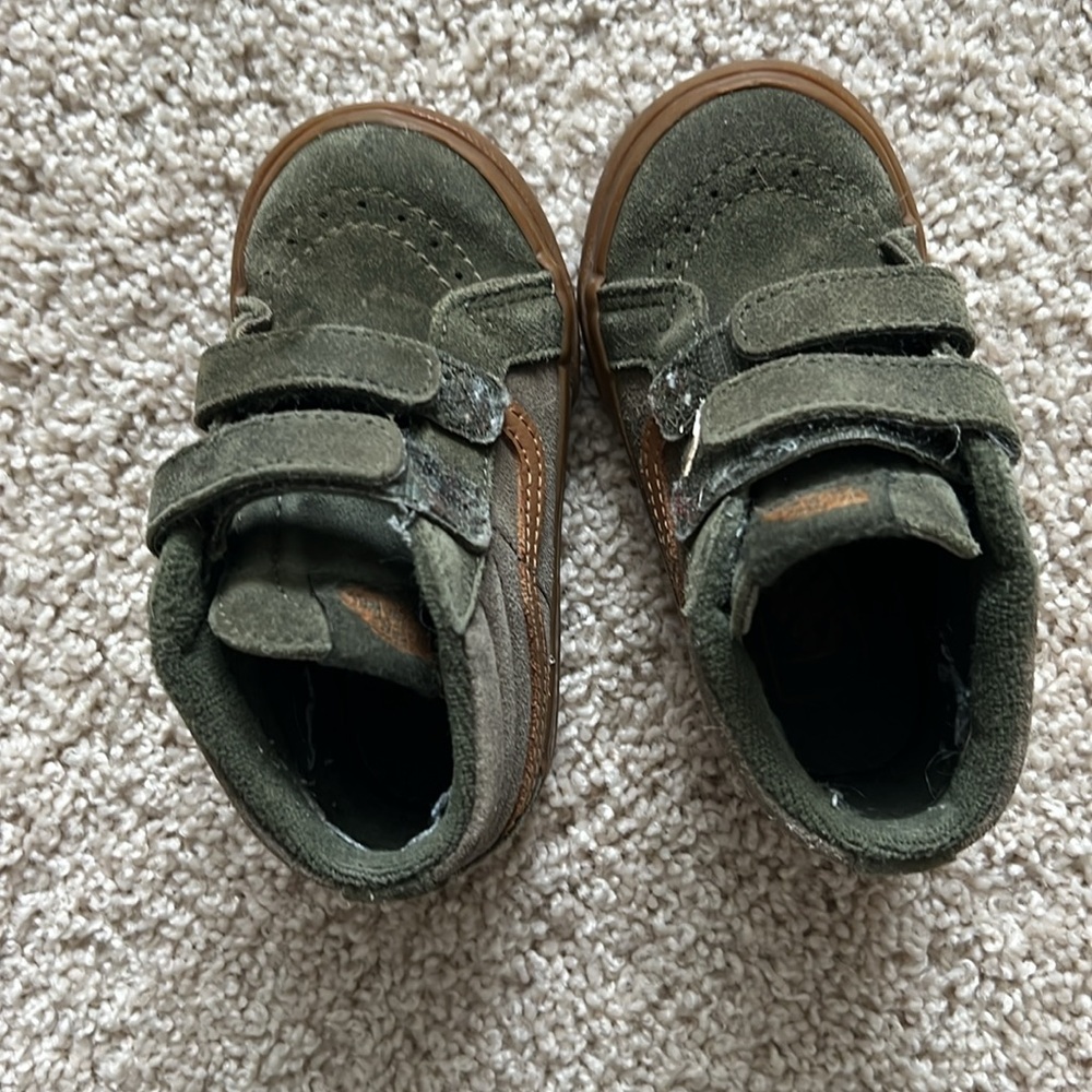 Vans - Picture 7 of 7